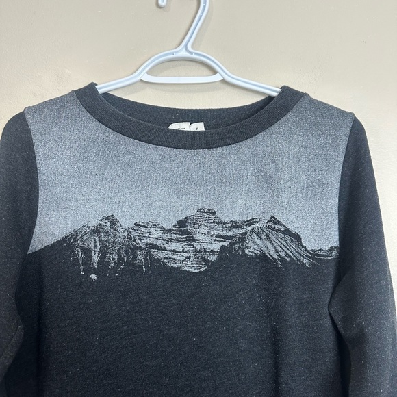 Tentree Women's Black & Gray Mountain Print Sweater Size S - Good Condition - Picture 3 of 7